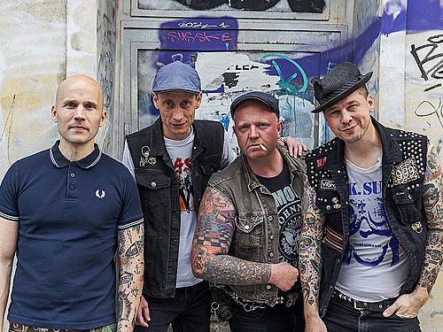 THE FIALKY – Třeba se naší kapele podaří oslavit i tu padesátku. Jediný, co nás může dostat z pódia, je zdraví.